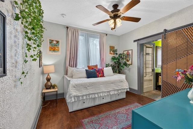 301 N Van Brunt Boulevard, Kansas City, MO 64123