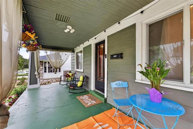 301 N Van Brunt Boulevard, Kansas City, MO 64123