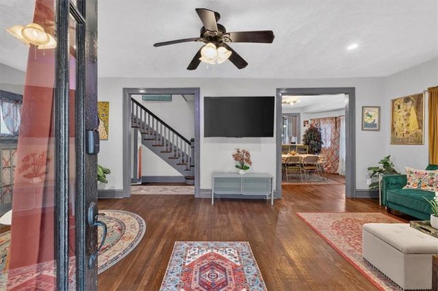 301 N Van Brunt Boulevard, Kansas City, MO 64123