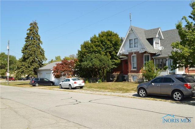 208 W River Street, Antwerp, OH 45813