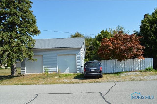 208 W River Street, Antwerp, OH 45813