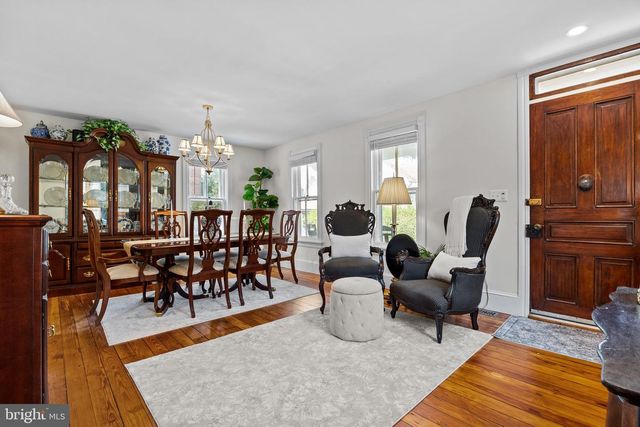 22 E PENN ST, Newtown, PA 18940
