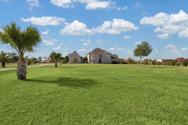 1651 County Road 604, Dayton, TX 77535