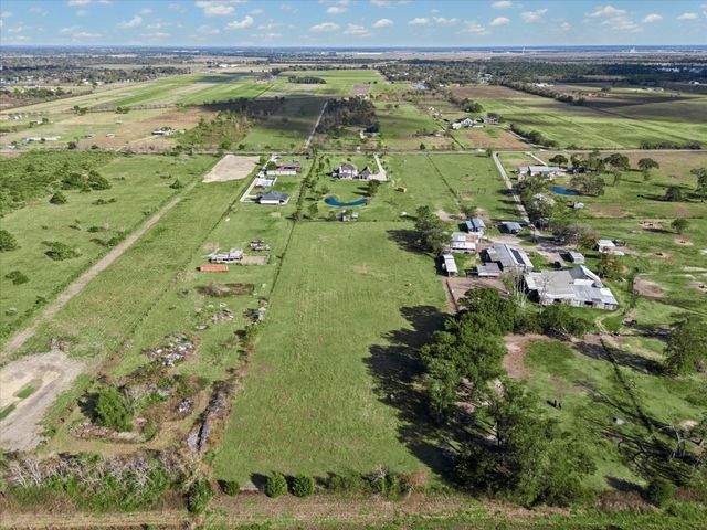 1651 County Road 604, Dayton, TX 77535