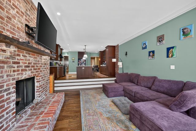 128 E Third Street, Lexington, KY 40508