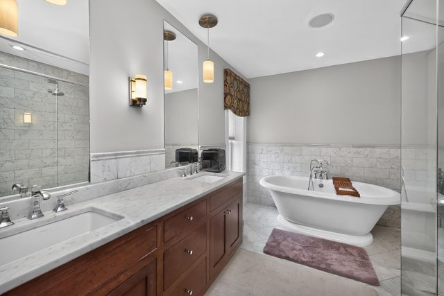 128 E Third Street, Lexington, KY 40508