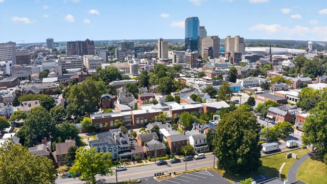 128 E Third Street, Lexington, KY 40508