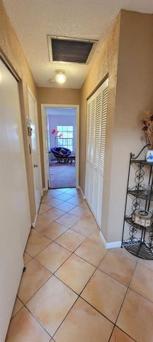 493 SW 28th Avenue, Delray Beach, FL 33445