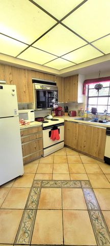 493 SW 28th Avenue, Delray Beach, FL 33445