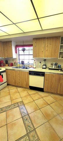 493 SW 28th Avenue, Delray Beach, FL 33445