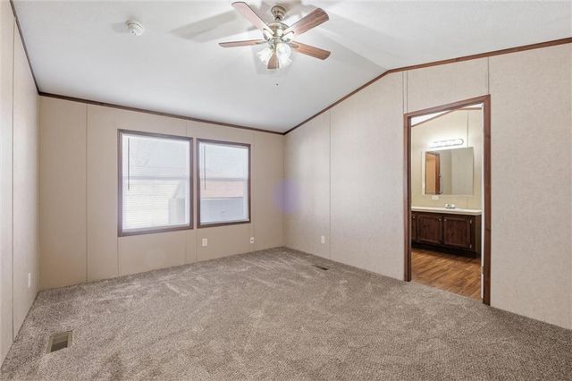 2015 Current Street, Liberty, MO 64068