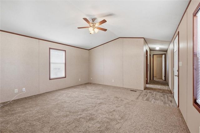 2015 Current Street, Liberty, MO 64068