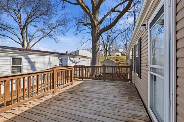 2015 Current Street, Liberty, MO 64068