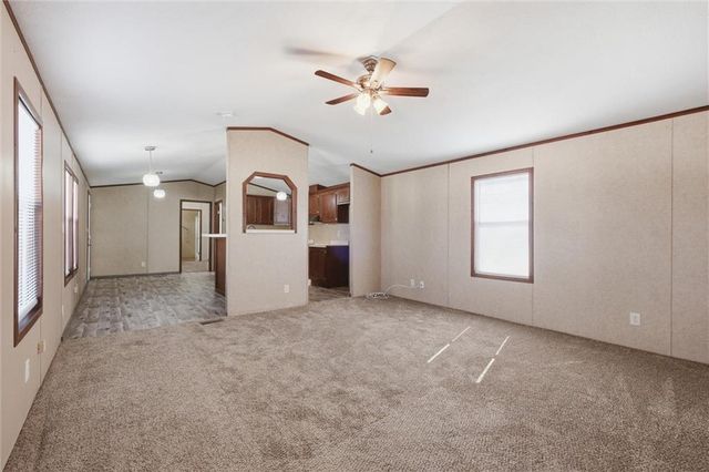 2015 Current Street, Liberty, MO 64068
