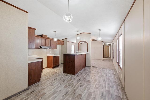 2015 Current Street, Liberty, MO 64068