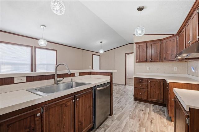 2015 Current Street, Liberty, MO 64068