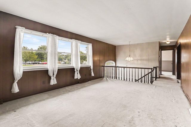 6710 Amberly Street, Portage, MI 49024