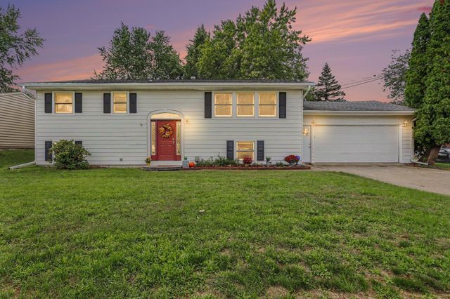 6710 Amberly Street, Portage, MI 49024