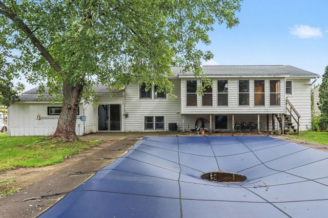 6710 Amberly Street, Portage, MI 49024