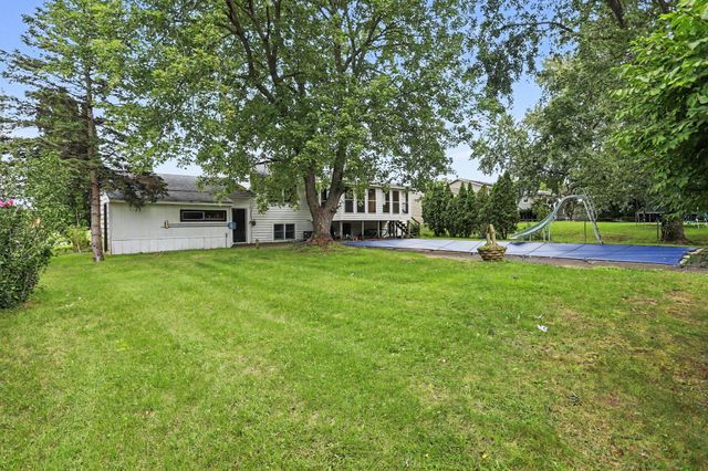 6710 Amberly Street, Portage, MI 49024