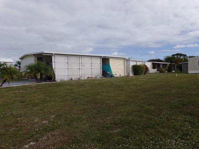 9005 Fomento Bay, Boynton Beach, FL 33436