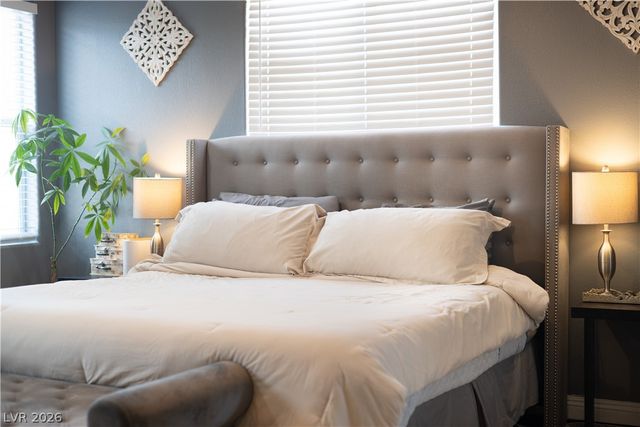 10876 Avenzano Street, Las Vegas, NV 89141