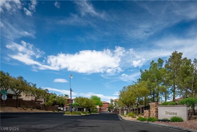 10876 Avenzano Street, Las Vegas, NV 89141