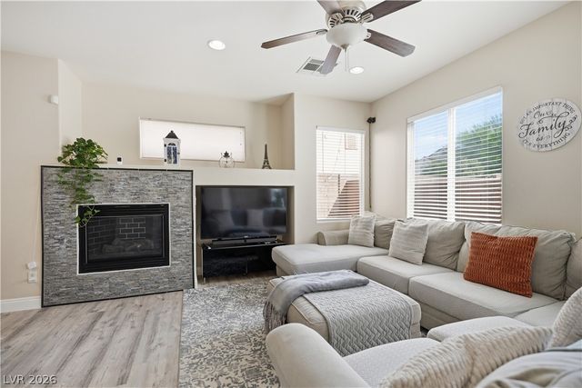 10876 Avenzano Street, Las Vegas, NV 89141