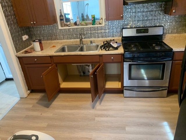 10845 S Emerald Avenue, Chicago, IL 60628