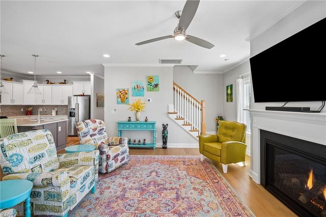 1631 Cross Village Avenue, Kernersville, NC 27284