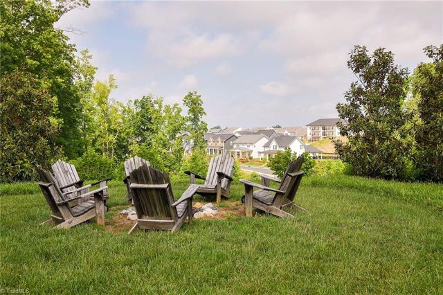 1631 Cross Village Avenue, Kernersville, NC 27284