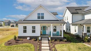 1631 Cross Village Avenue, Kernersville, NC 27284