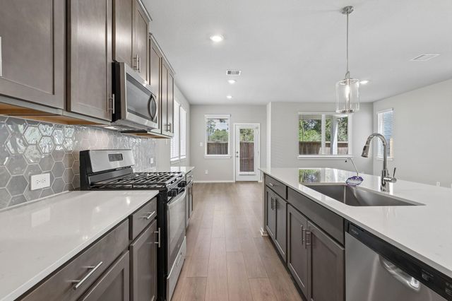 6325 Sapphire Ocean Drive, Houston, TX 77092