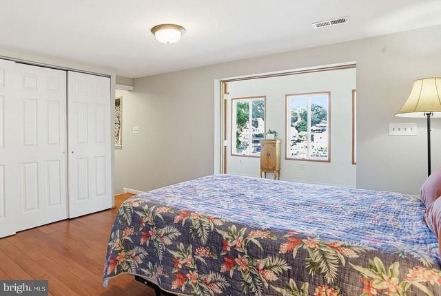 601 RIVERSIDE DR, Pasadena, MD 21122