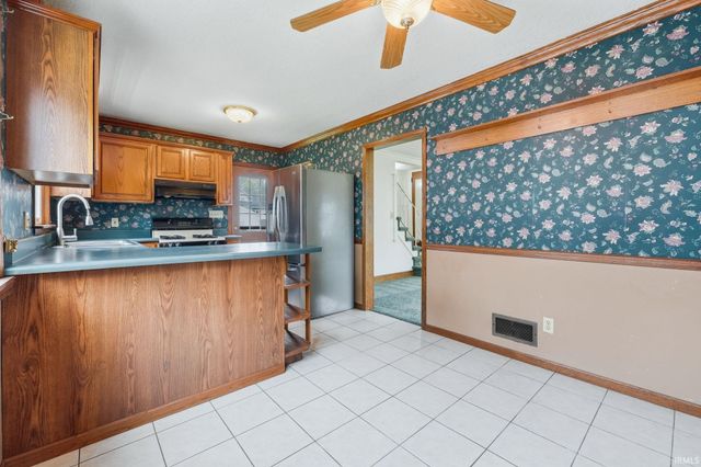 2702 Florida Drive, Fort Wayne, IN 46805