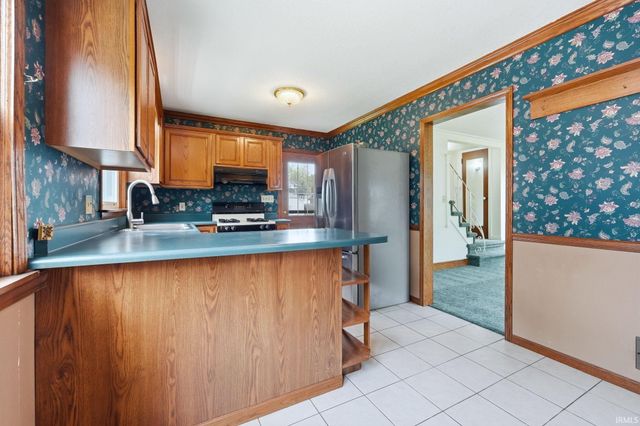 2702 Florida Drive, Fort Wayne, IN 46805