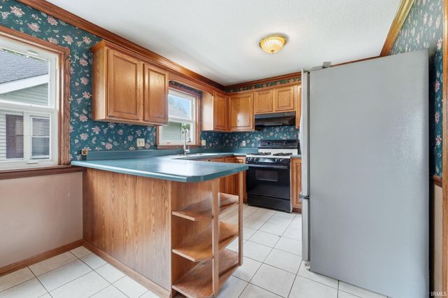 2702 Florida Drive, Fort Wayne, IN 46805