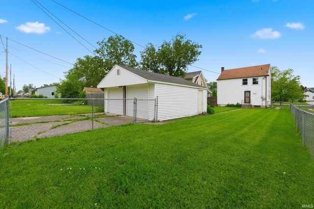 2702 Florida Drive, Fort Wayne, IN 46805