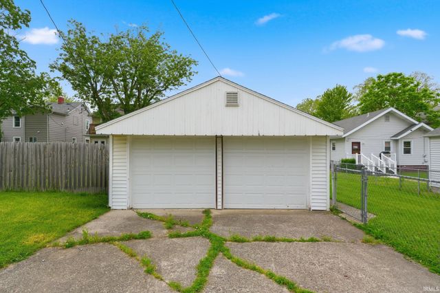 2702 Florida Drive, Fort Wayne, IN 46805