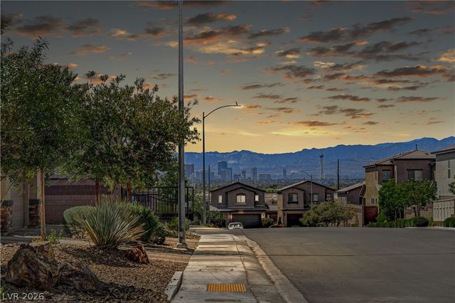 6555 Smithville Avenue, Las Vegas, NV 89142