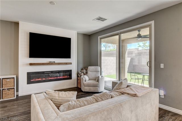 6555 Smithville Avenue, Las Vegas, NV 89142