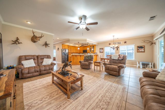 508 Antoinette Court, Red Bluff, CA 96080