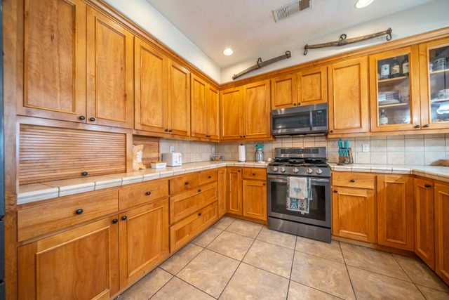 508 Antoinette Court, Red Bluff, CA 96080