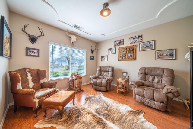 508 Antoinette Court, Red Bluff, CA 96080