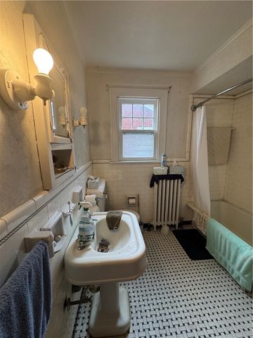 714 Wall Ave, Pitcairn, PA 15140