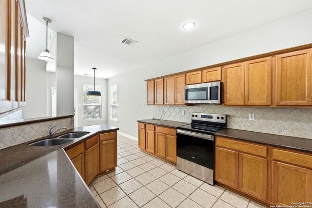 24103 Mountain Cloud, San Antonio, TX 78258