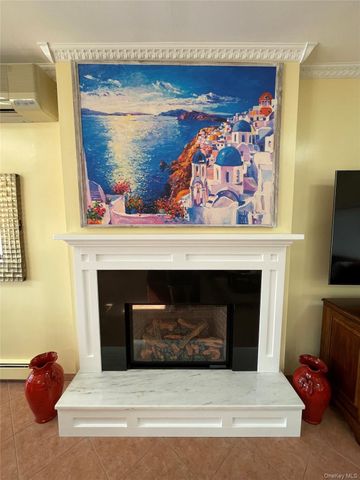 19 Marlin Road, East Quogue, NY 11942