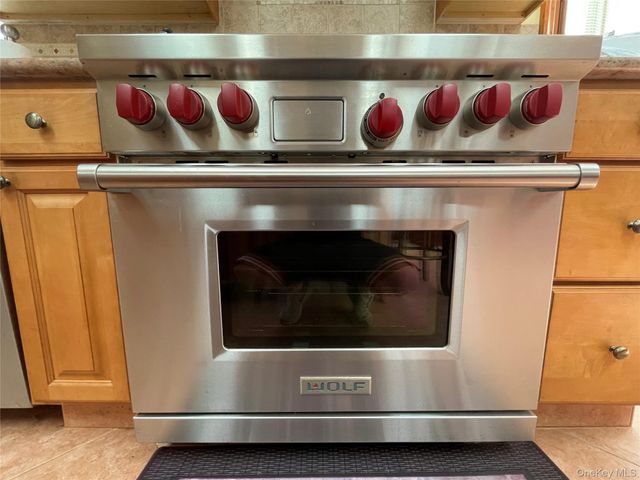 19 Marlin Road, East Quogue, NY 11942