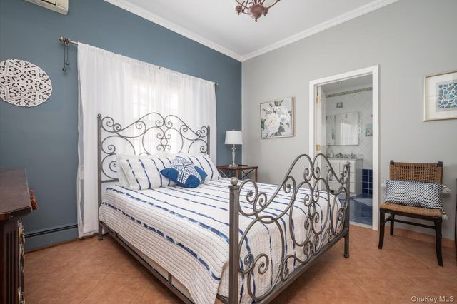 19 Marlin Road, East Quogue, NY 11942