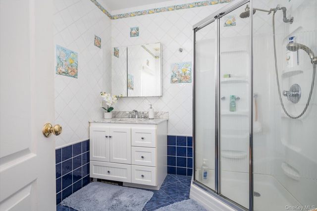 19 Marlin Road, East Quogue, NY 11942